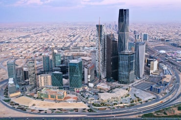 A picture showing Riyadh's amazing sky scrapper architecture.