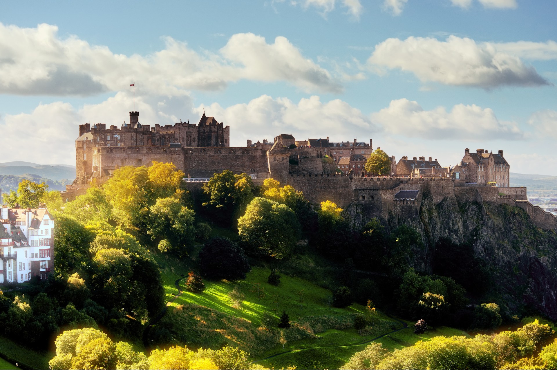 A picture of Edinburg Castle