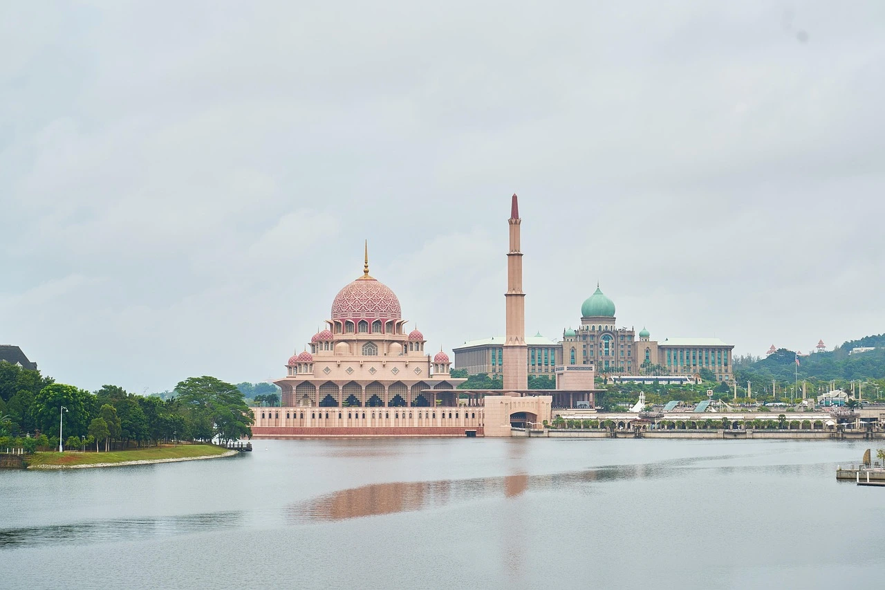 Putra Mosque in Putrajaya, Malaysia