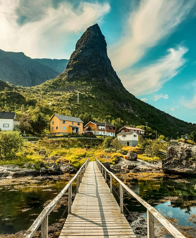 hillside_houses