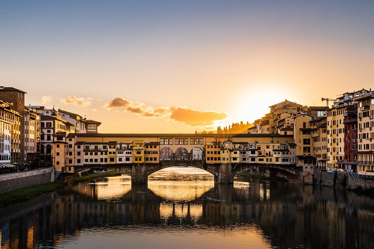 Ponte Vecchio in florence, italy