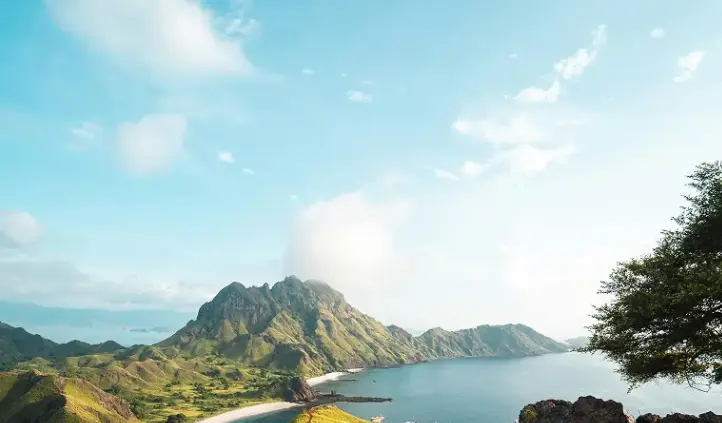 LabUSA Travel Join the Team 