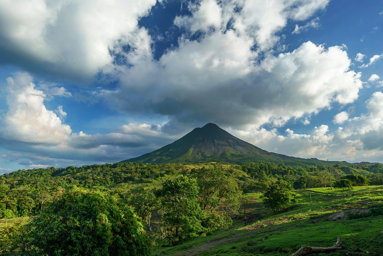 Costa Rica Volcano for a destination guide