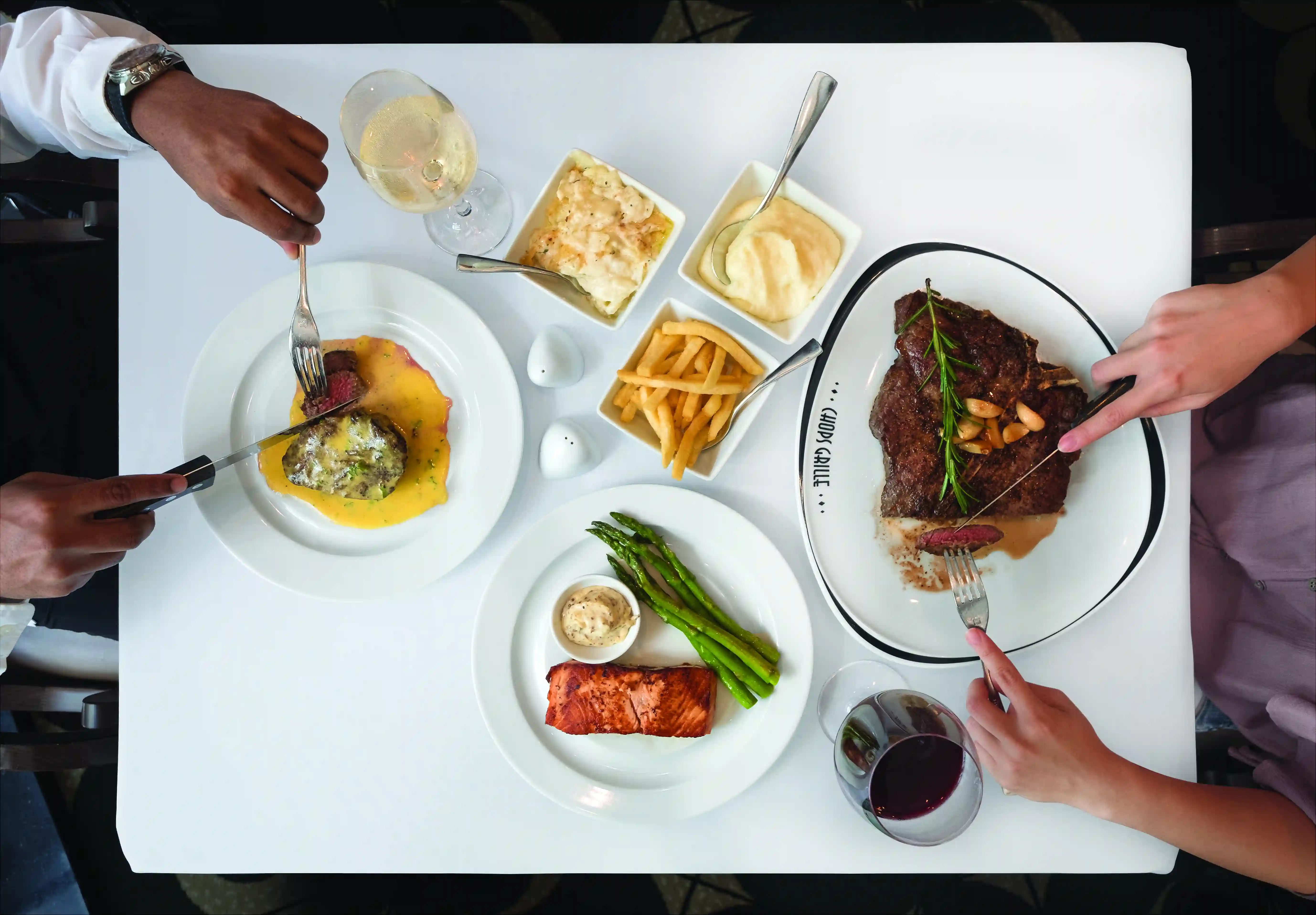 Cruise Dinning for a destination guide