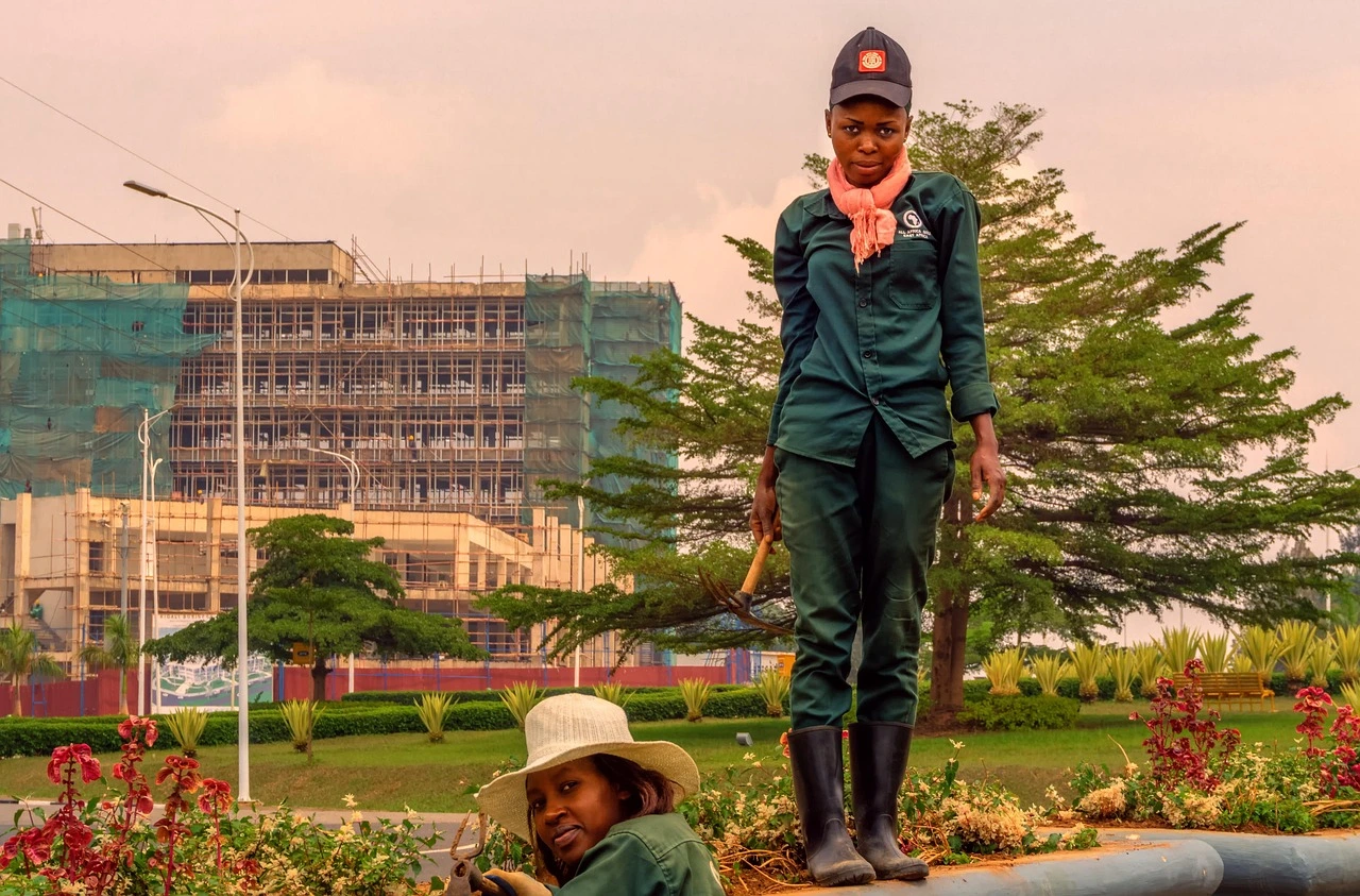 Women working in Rwanda featured