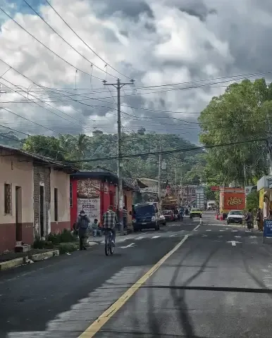 Street in Zaragoza, El Salvador