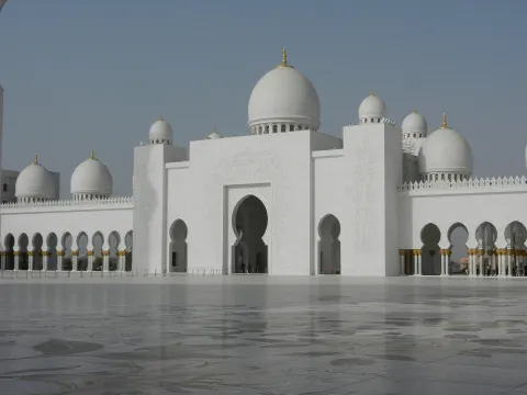 Sheikh Zayed Grand Mosque in Abu Dhabi, United Arab Emirates