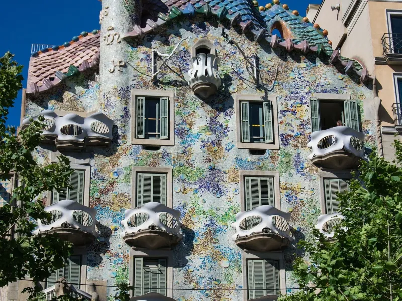 Barcelona - Art in Motion for a destination guide