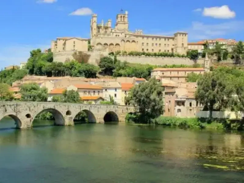 CathAAAAdrale Saint-Nazaire and the Pont Vieux (Old Bridge) in France featured