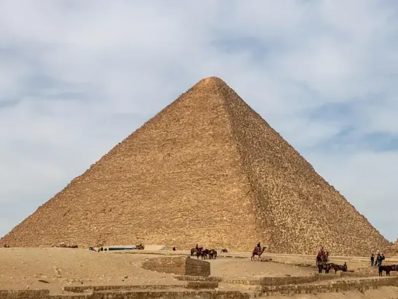 Pyramid of Khafre