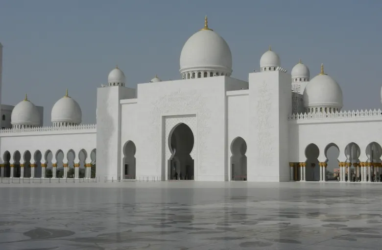 Sheikh Zayed Grand Mosque in Abu Dhabi, United Arab Emirates