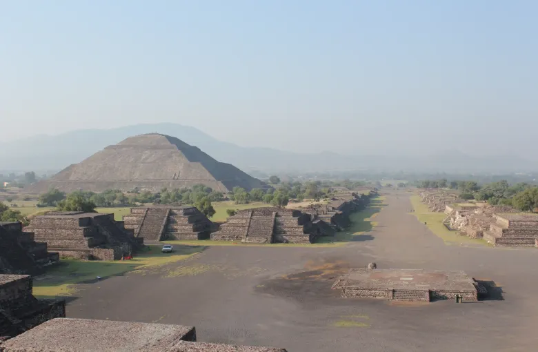 The Avenue of the Dead running the length of Teotihuacan with the Pyramid of the Sun rising to one side of it.